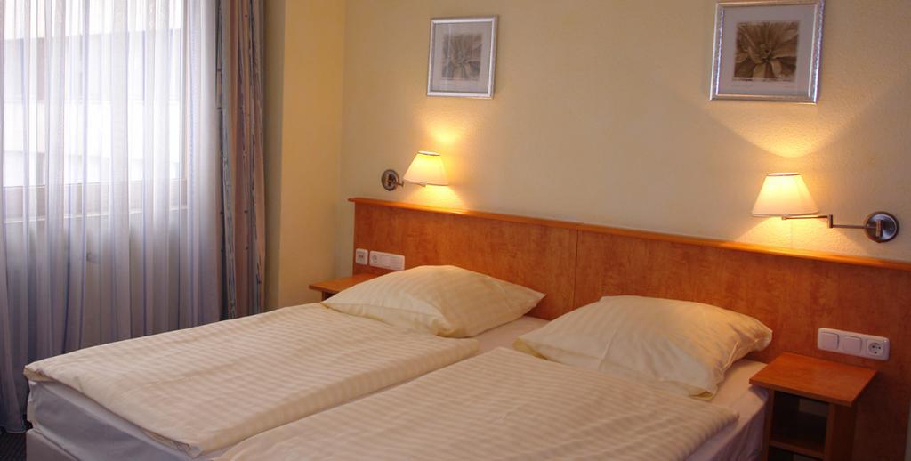Cityhotel Primavera Trier Room photo